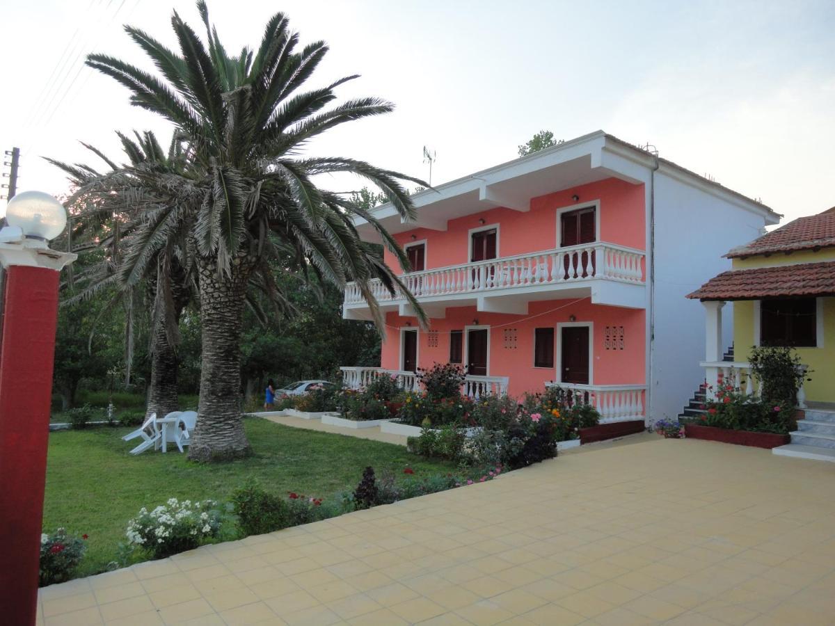 Virginia Apartments Vitaládes Exterior foto